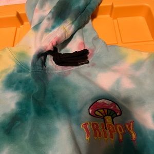 Rue 21 Trippy pull over hoodie mens small. Great condition.
